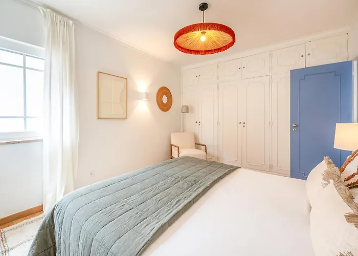 Blue Tide - Two Bedroom Cascais