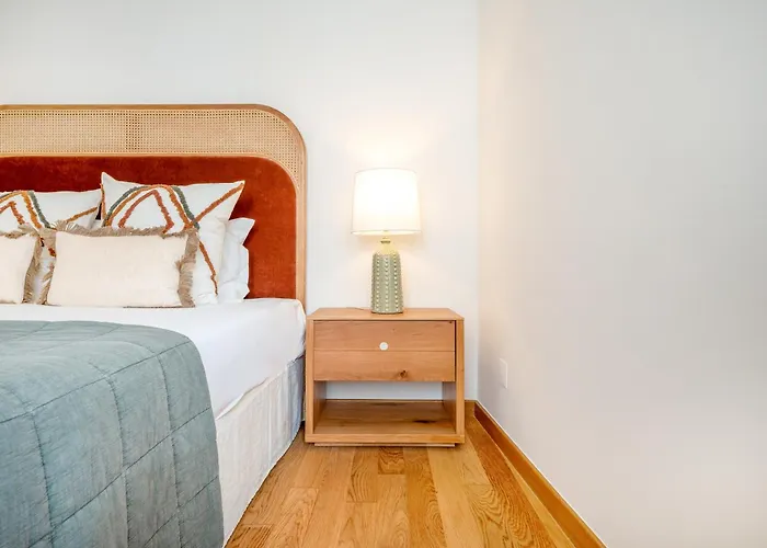 Blue Tide - Two Bedroom Apartment *